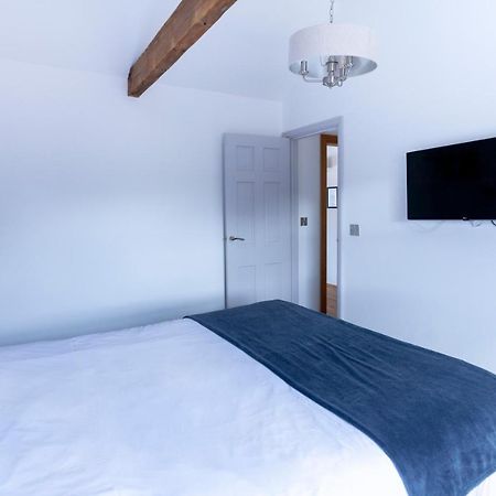Apartment 6 At Number 8: City Centre, 1 Bedroom, Sofa Bed In Lounge Canterbury Exteriér fotografie