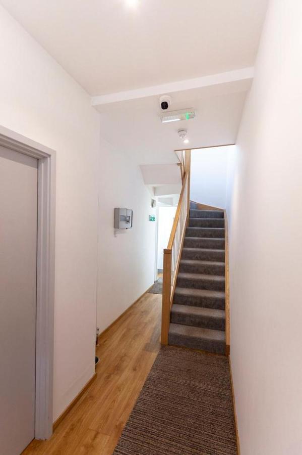 Apartment 6 At Number 8: City Centre, 1 Bedroom, Sofa Bed In Lounge Canterbury Exteriér fotografie