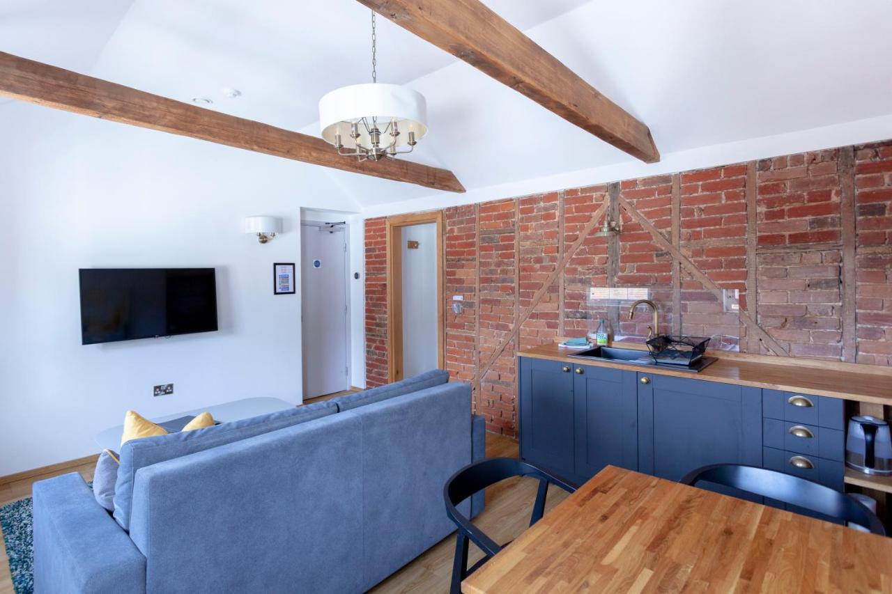 Apartment 6 At Number 8: City Centre, 1 Bedroom, Sofa Bed In Lounge Canterbury Exteriér fotografie